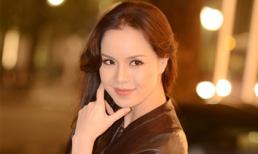 Á Hậu Ngọc Oanh đi xem "bản sao" Top5 HHVN diễn thời trang