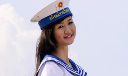 Ngắm nữ sinh xinh xắn trong trang phục lính đảo