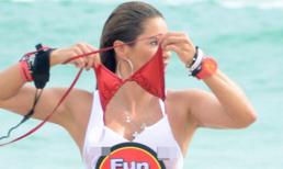 Cựu hoa hậu 2 con cởi bikini trên biển
