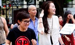 Phương Uyên nhiệt tình nhảy múa bên cạnh Thiều Bảo Trang