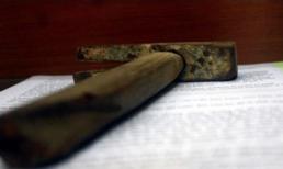 Mẹ chồng bị con dâu đánh chết vì 'khát' cháu trai