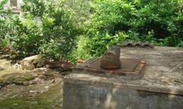 Hà Nội: Bố bóp chết con 9 tháng tuổi, ném vào bể