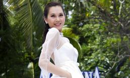 Siêu mẫu Ngọc Thạch lên xe hoa