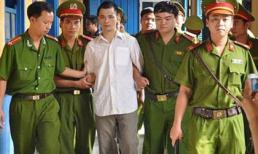 Khi yêu râu xanh là người tình của mẹ