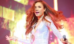 Mỹ Tâm khoe đường cong, lắc hông cực bốc lửa