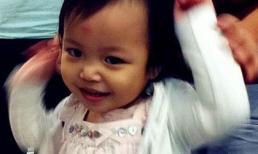 Khoảnh khắc đáng yêu của con gái Triệu Vy