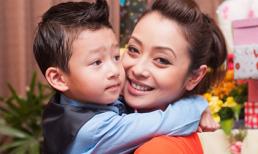 Bà mẹ của năm Jennifer chăm Bảo Nam bằng... nỗi nhớ?
