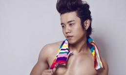 Nam mẫu Việt 'xé áo' khoe vầng ngực vạm vỡ