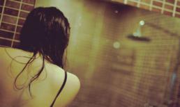 Bị anh rể nhìn trộm... khi tắm