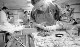 "Rợn người" xem phòng cắt xẻ tử thi