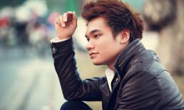 Vừa xuất viện Khắc Việt đã hát "Tình khúc cho em"