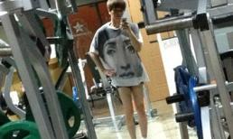 Leeteuk (SuJu) khoe chân thon như con gái