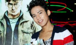 Đăng Khoa Idol hớn hở đi xem phim