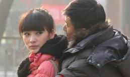 "Siêu vòng 1" Liễu Nham bị ôm giữa đường 