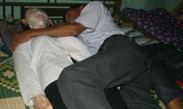 Gặp lại người chồng gần một thập kỷ ngủ cùng xác vợ