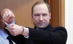 Sát thủ máu lạnh Na Uy đòi được tặng huân chương