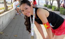 Hoàng My chạy để gây quỹ xây thư viện