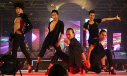 Hotboy Việt đang "phát cuồng" vì giày cao gót