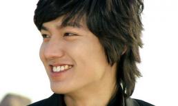 Cười ứa nước mắt vì "nhiễm" phim Hàn