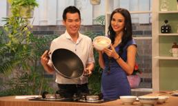 Hoa hậu Ngọc Diễm nấu ăn cho ca sĩ Hồ Trung Dũng