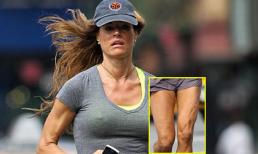 Người mẫu lộ chân già nhăn nheo