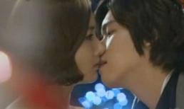 Bồ cũ Lee Min Ho và nụ hôn 19+