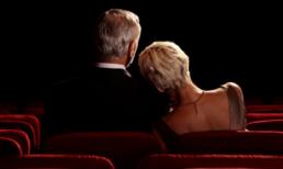 Đêm, bố chồng lẻn vào giường con dâu