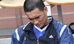 Công Vinh bật khóc vì dính chấn thương