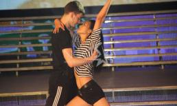 Bước Nhảy Hoàn Vũ 2012 "nóng bỏng" trước giờ G