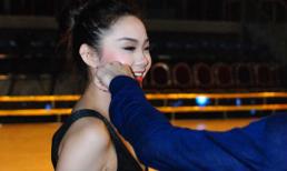 "Cười nóng" 10h10: Minh Hằng bị sàm sỡ... má!!! (P94)