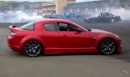 Clip 75 chiếc xế hộp cùng ‘quay compa’