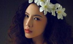 Ngắm "bản sao" Thư Kỳ sắc lạnh quyến rũ 