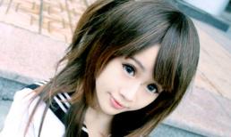 Chibi đáng yêu với costume nữ sinh Nhật Bản