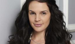 Danielle Lloyd 'vỡ túi ngực' vẫn tổ chức đám cưới