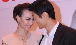 Đinh Ngọc Diệp - Trí Nguyễn tình tứ giữa chốn đông người