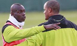 "Ngựa chứng" nổi loạn trước cuộc đụng độ Arsenal