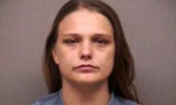 Thiếu nữ 20 tuổi dùng dao cưỡng bức nam thiếu niên