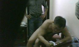 Nữ bác sỹ tự quay cảnh ái ân để tố giác sếp