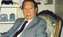 Ai là vị vua Việt có phong cách Tây nhất?