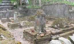 Nước mắt thê lương ở nghĩa trang hoạn quan Việt Nam