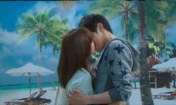 Hai nụ hôn làm rung động trái tim khán giả