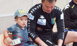 Bầu Hiển bất ngờ rút đô la thưởng nóng... con cầu thủ