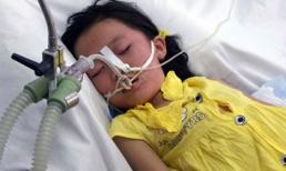 "Thấy ghét", siết cổ bé gái 7 tuổi đến hôn mê