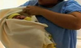 Sốc với bé gái 10 tuổi sinh con