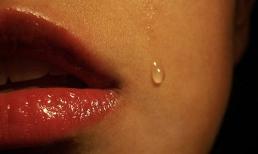 Mua trinh bù đắp cho chồng