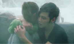 Clip: "Cặp đôi" Jang Geun Suk và Yoona tình tứ ôm nhau tắm suối nóng