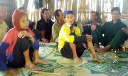 Lộ thủ phạm khiến 16 người mờ mắt, chết bí ẩn?