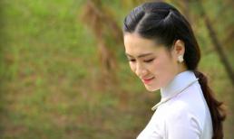 Nữ sinh Hải Phòng đẹp long lanh giữa phố phường Hà Nội