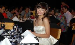 Hồng Quế sắp thi tốt nghiệp vẫn tiệc tùng vui vẻ