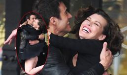 Mỹ nhân Hollywood lộ nguyên vòng 3 vì... mải ôm trai